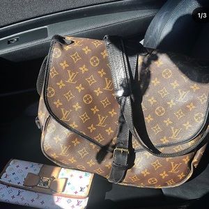 AUTHENTIC Louis Vuitton Saumur 35 READ listing!